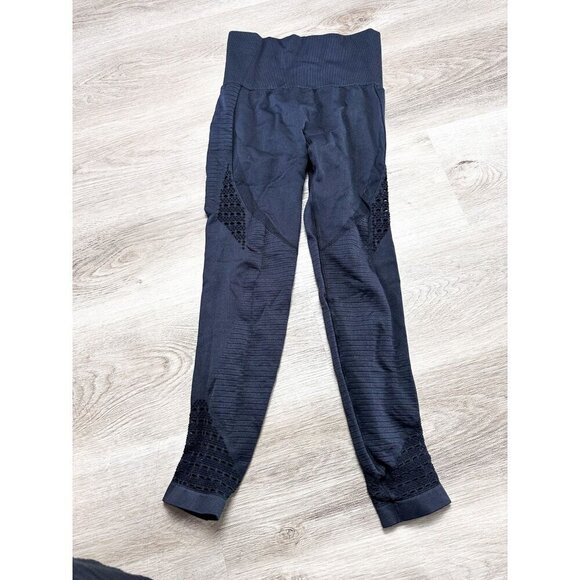 High Rise Black Seamless Perforated Athletic Leggings Womens Medium - Picture 1 of 13